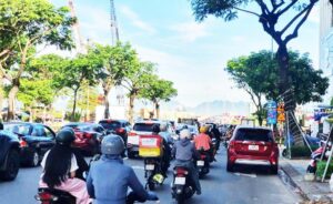 Cum du an 2 ben bac Hoa Xuan