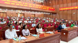 Cuoc thi chinh luan ve nen tang tu tuong Dang_1