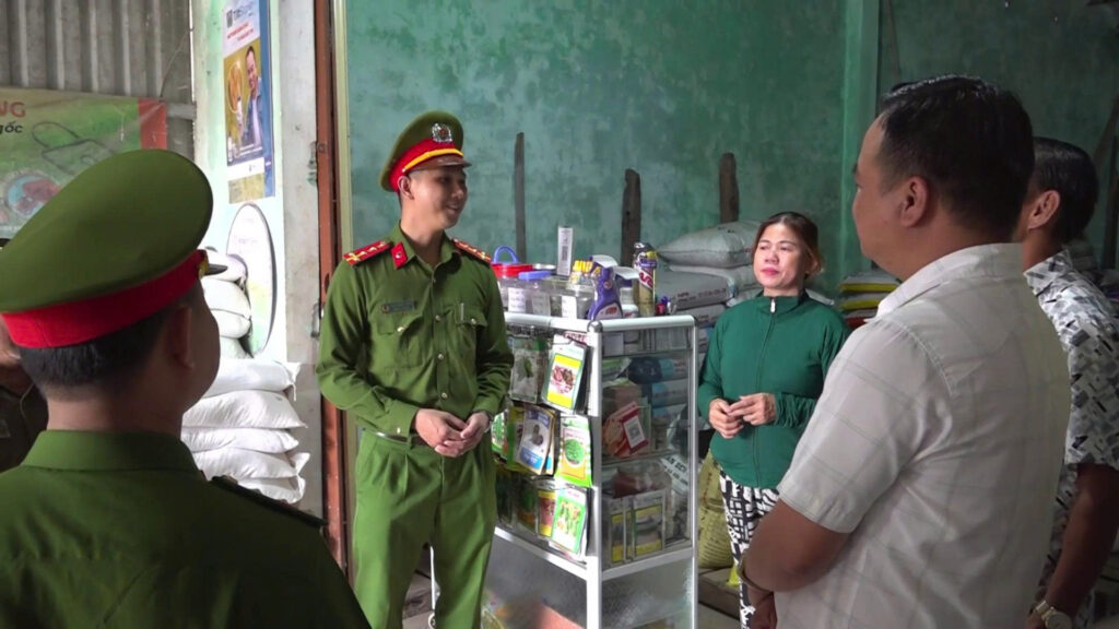 Dong bao cong giao voi bau cu