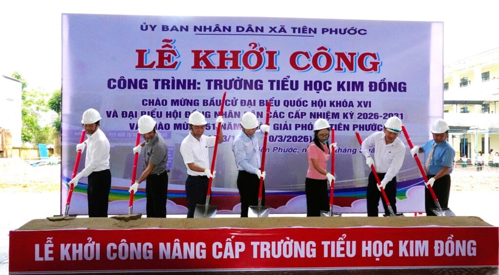 Khoi cong cong trinh chao mung bau cu