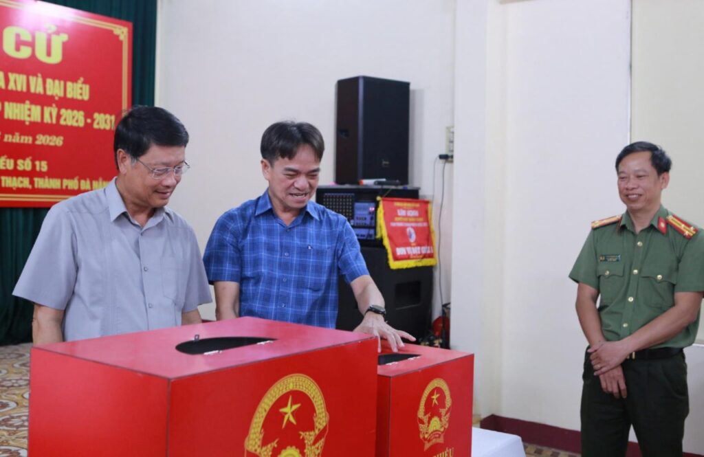 Kiem tra cong tac bau cu phuong Huong Tra 2
