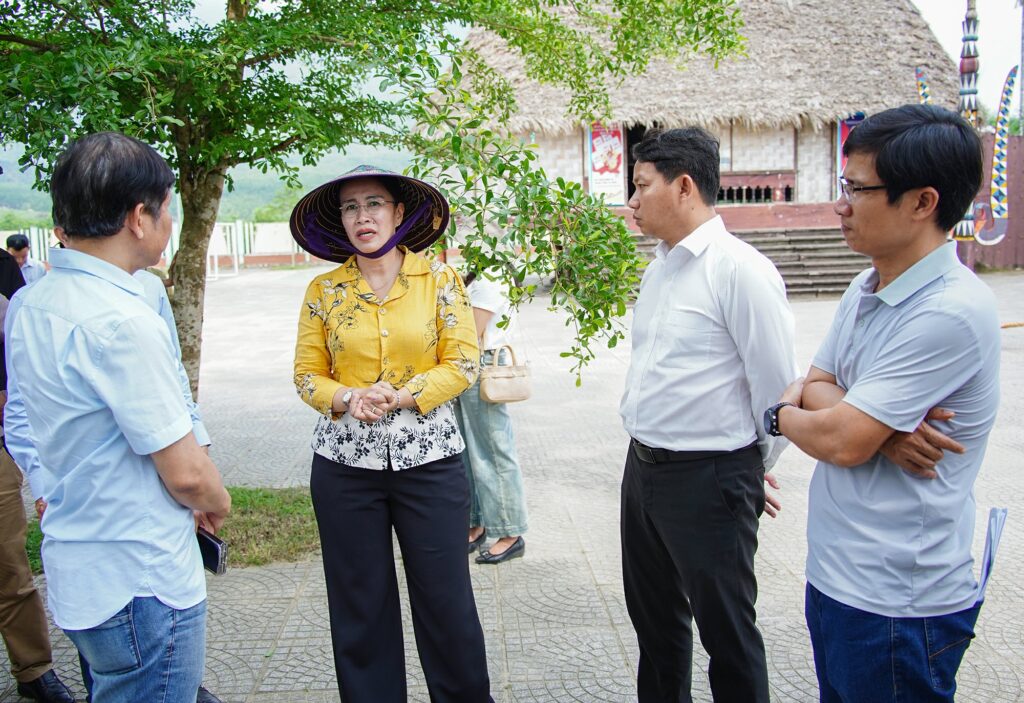 Kiem tra duong thuy dia ban Hoa Vang 2