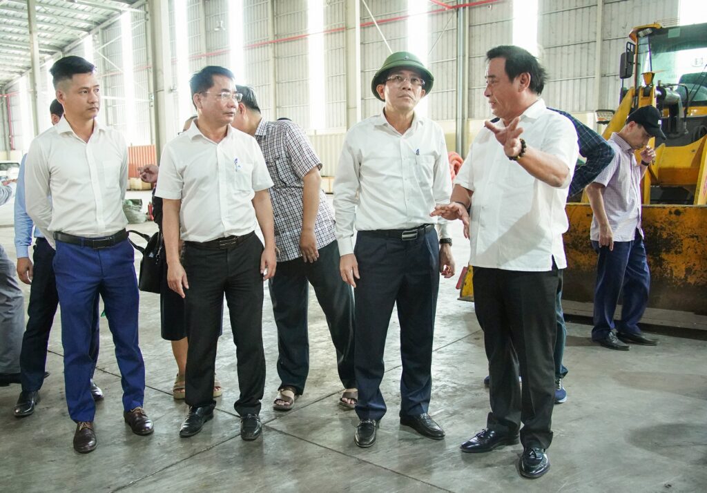 Kiem tra nha may xu ly rac Hoi An 2