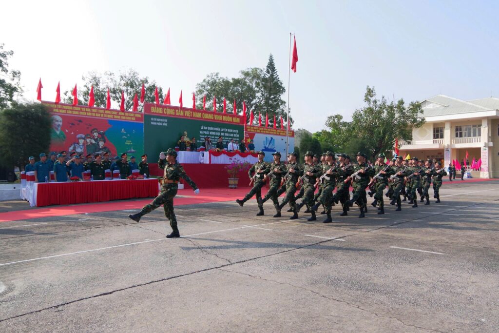 Le ra quan huan luyen nam 2026