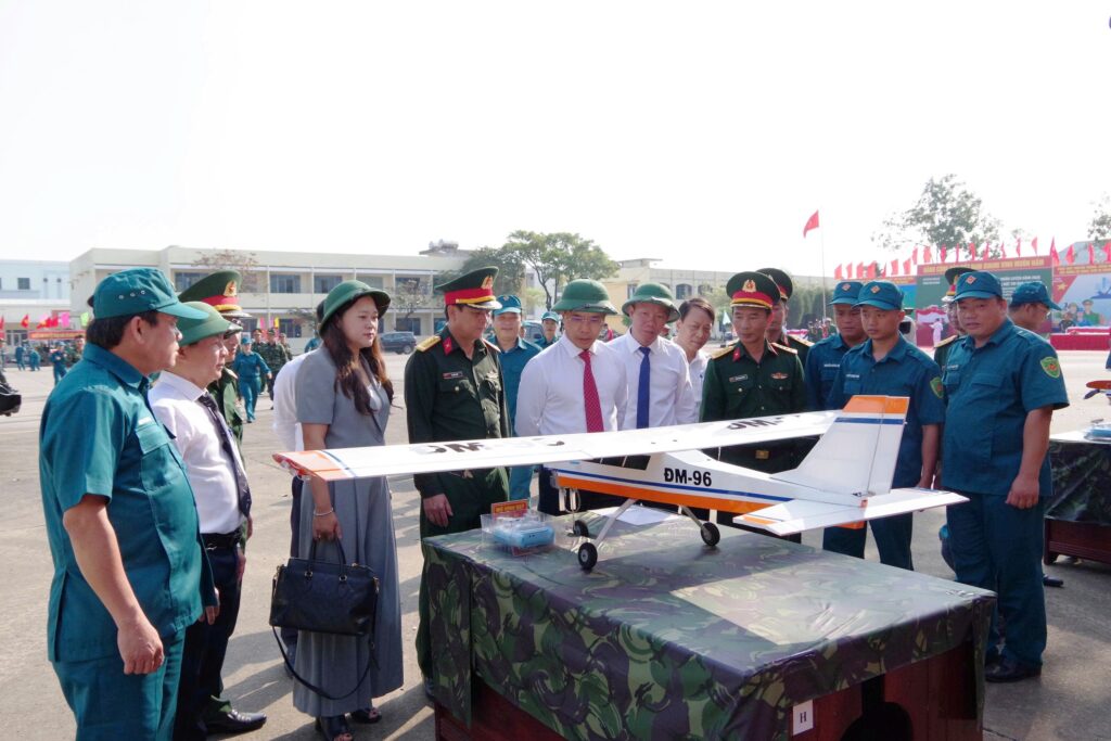 Le ra quan huan luyen nam 2026 2