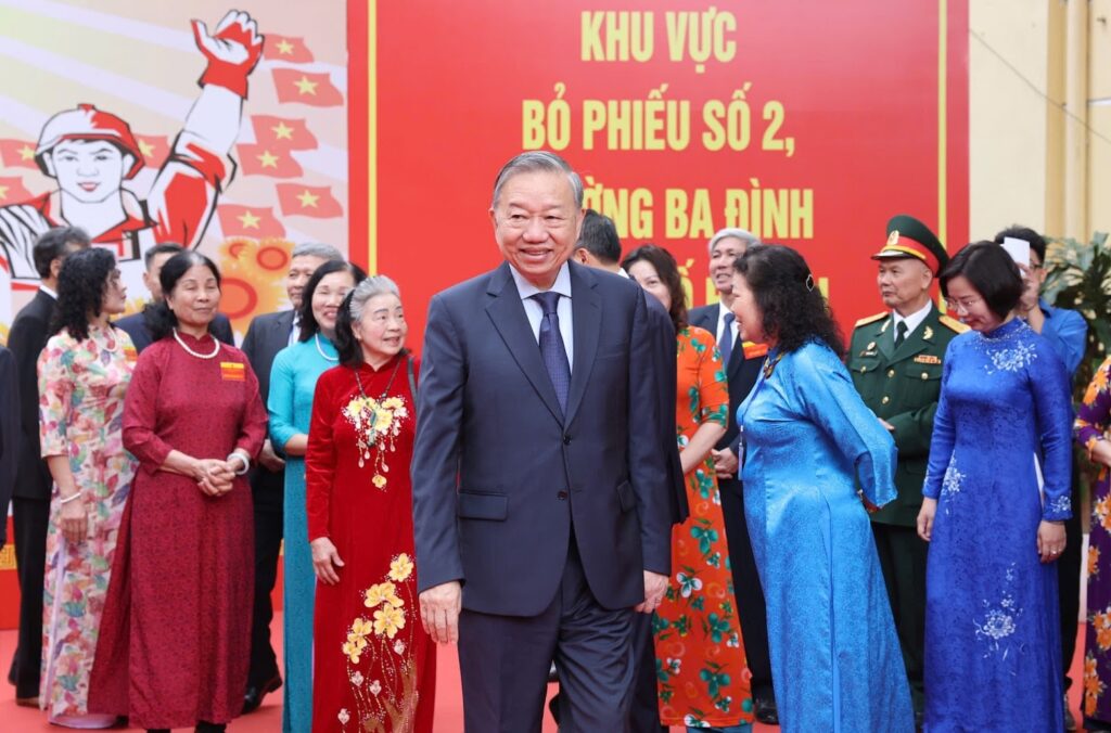 Ngay hoi non song va trong trach truoc dan