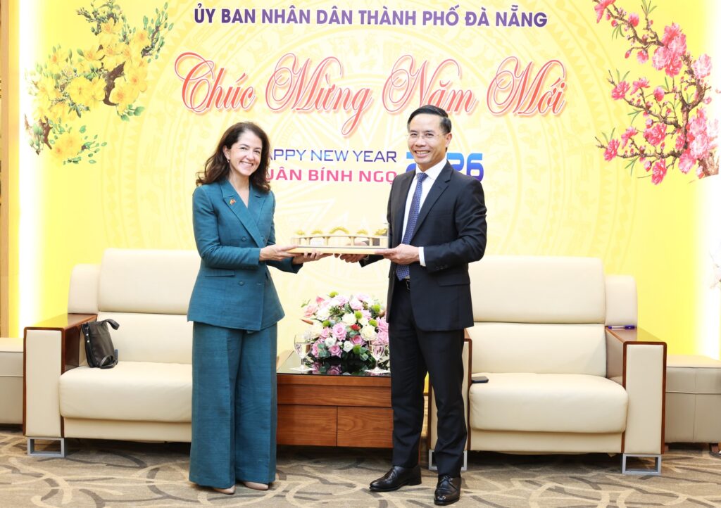 Tang cuong hop tac voi doanh nghiep Colombia