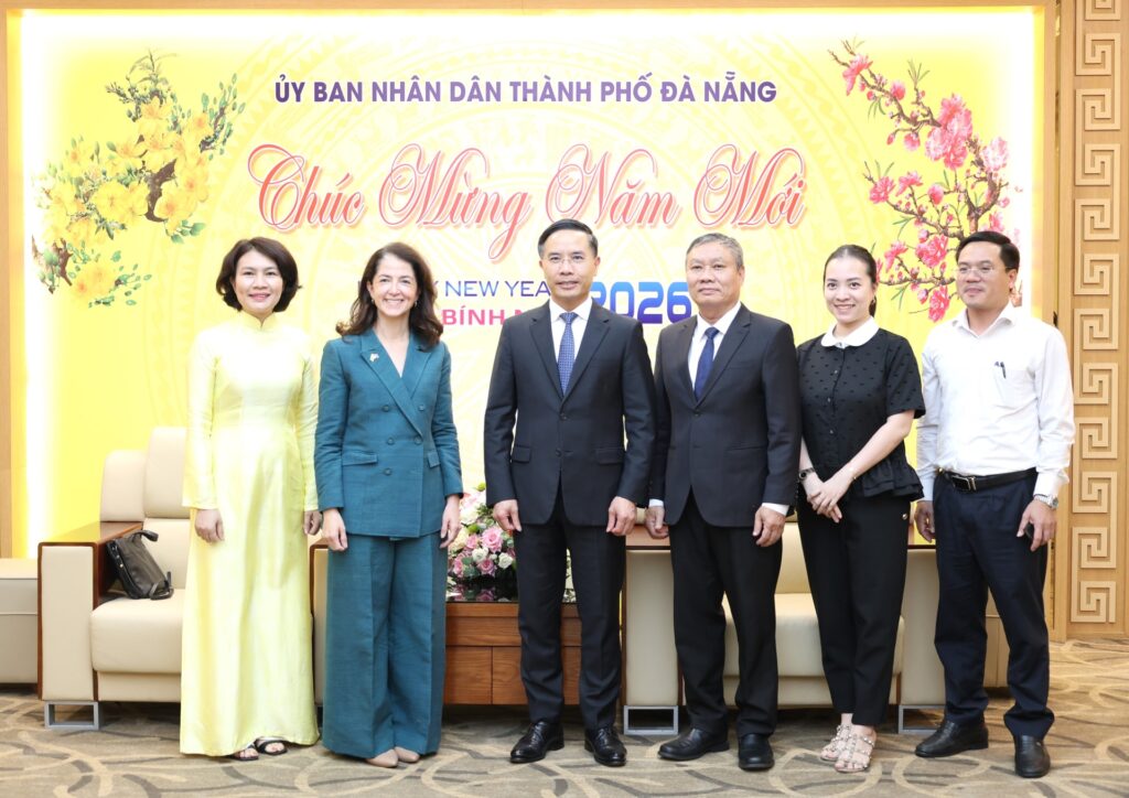 Tang cuong hop tac voi doanh nghiep Colombia 1