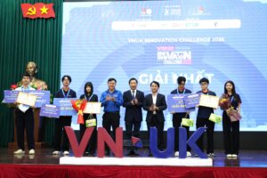 Thach thuc doi moi sang tao 2026