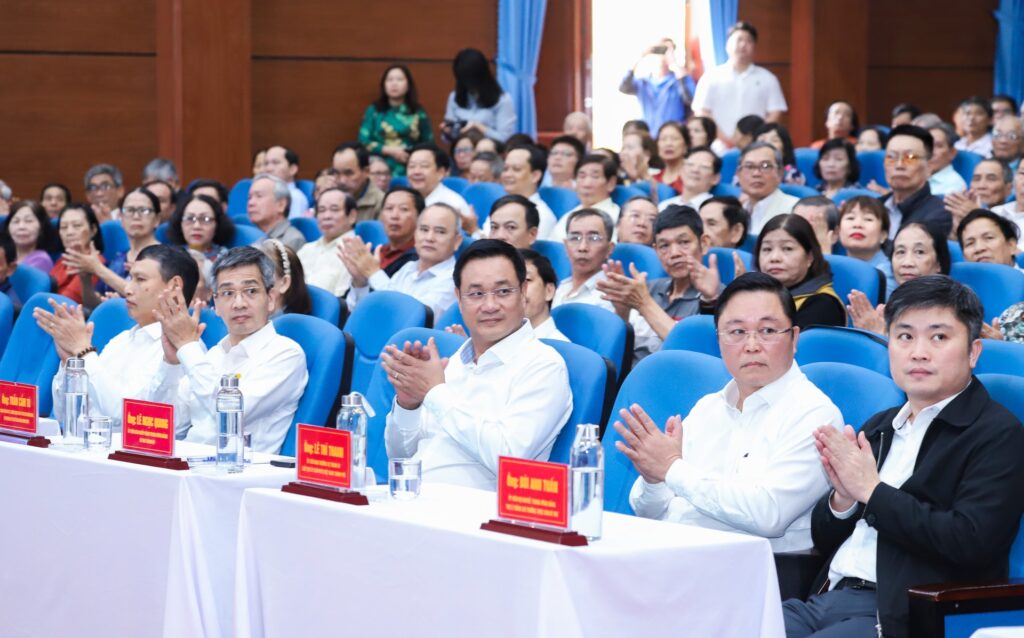 Tiep xuc DBQH don vi so 1 Hai Chau Hoa Cuong Thanh Khe An Khe 2
