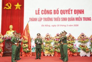 Truong Thieu sinh quan mien Trung_1