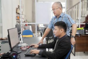 bai-2-anh-1-cong-ty-tnhh-san-xuat-qua-tang-quang-vu-no-luc-chuyen-doi-so-thay-doi-cong-nghe-de-dap-ung-yeu-cau-trong-tinh-hinh-moi
