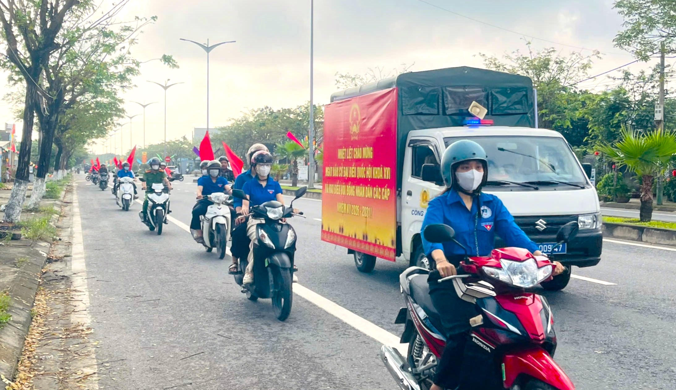 Điện Bàn Đông ra quân tuyên truyền lưu động bầu cử đại biểu Quốc hội và HĐND các cấp
