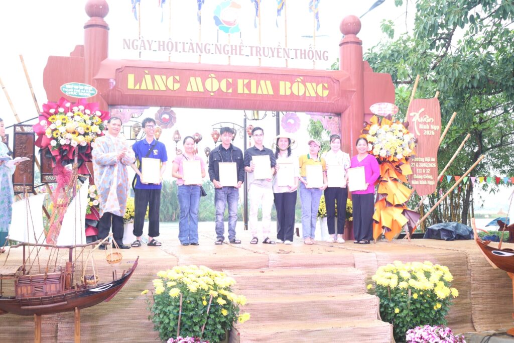 kim bong 2
