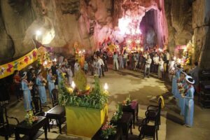 le-hoi-vu-lan-bao-hieu-nam-2018-dien-ra-tai-khu-du-lich-thang-canh-ngu-hanh-son-tu-20-den-21-8-1024×683