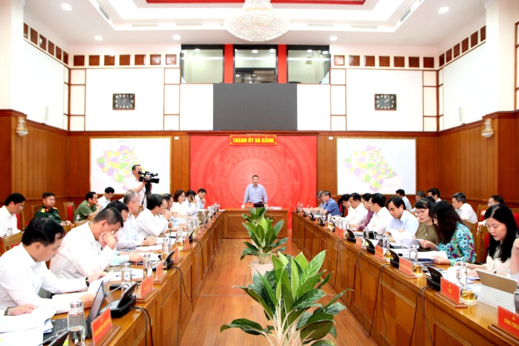 Dieu chinh kich ban tang truong dat muc tieu 2 con so 1 1775699678