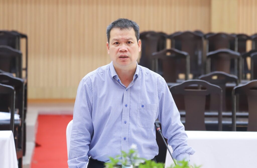 Lam viec voi Ban thuong vu Dang uy Hoa Khanh 4 2026 1775699675