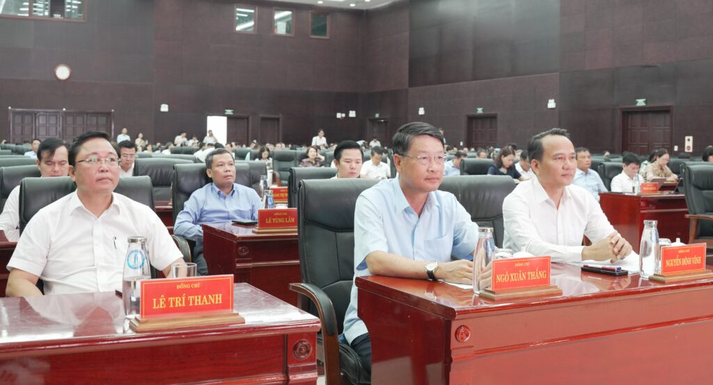 Quan triet cac van ban moi cua Trung uong 4 2026 1776650359