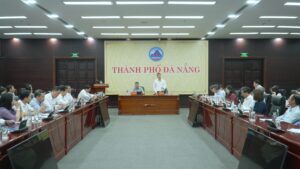 Thuong truc HDND lam viec voi thuong truc UBND thanh pho_1