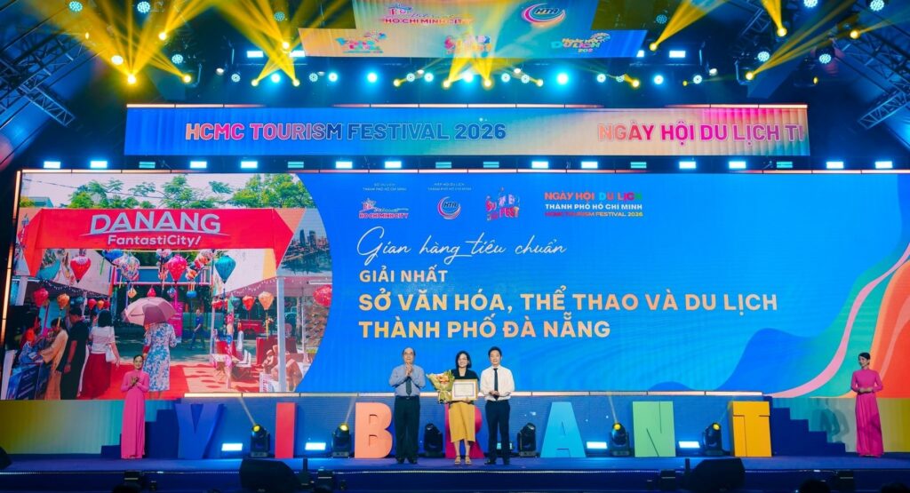 gian hang du lich da nang 1 1775532855