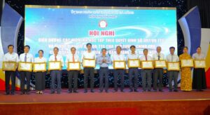Bieu duong mo hinh hoc tap suot doi 2026_1