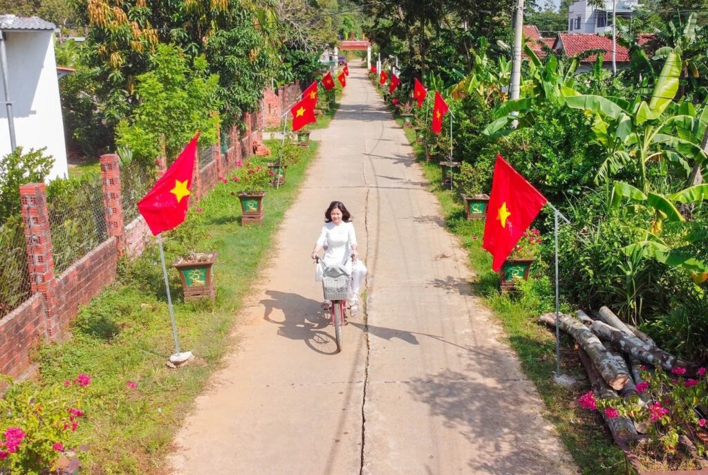Chien Dan tay Ho Phu Ninh 2 1779937922