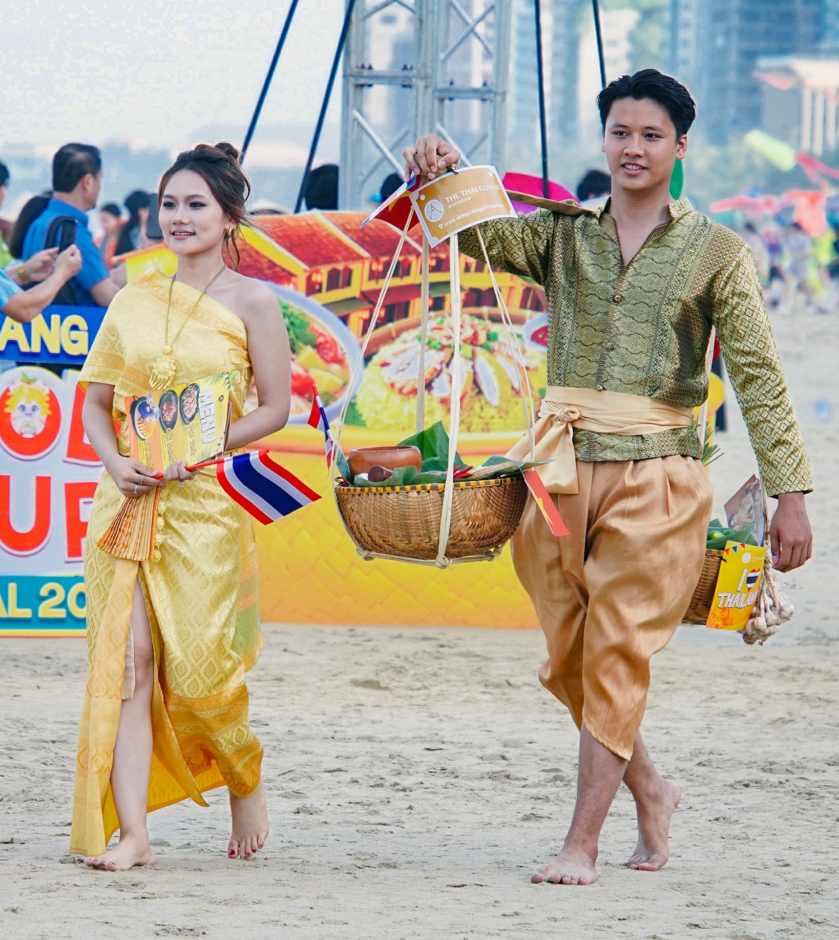 GANH AM THUC 2 1779335553
