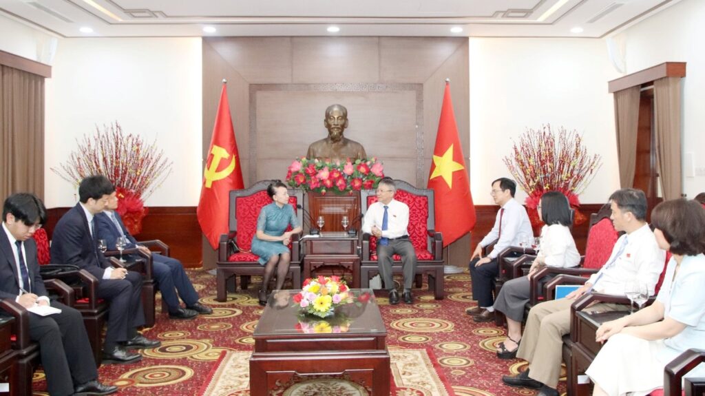 Keu goi Trung Quoc dau tu AI vao Da Nang 1779762806