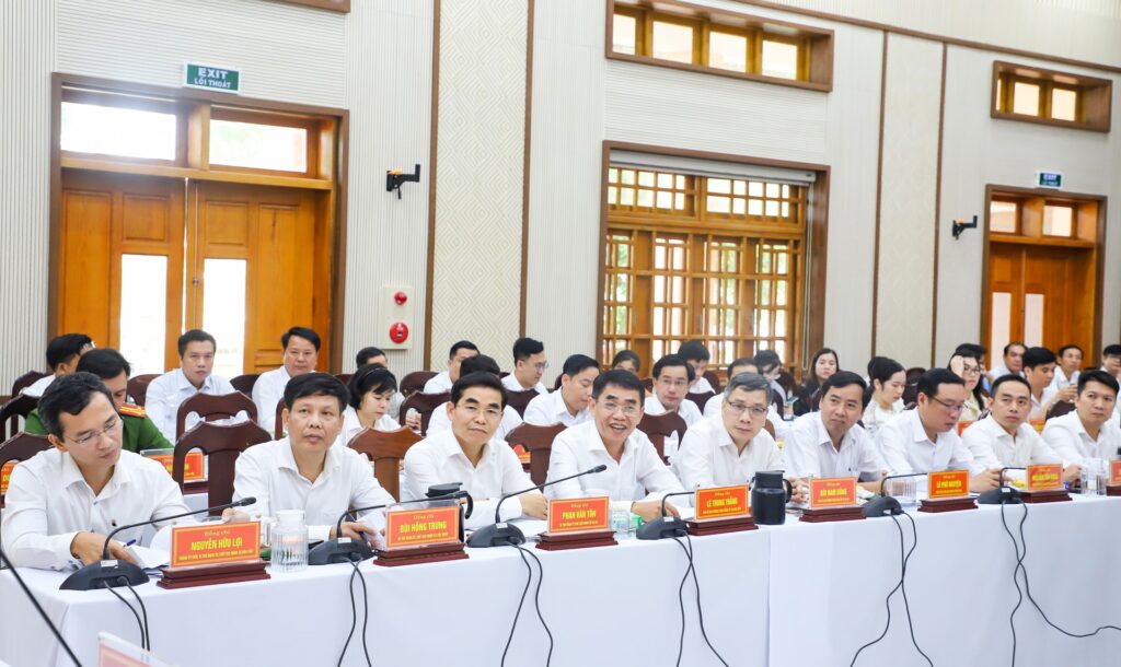 Lam viec voi Ba Na Hoa Tien Hoa Vang 3 1779678170