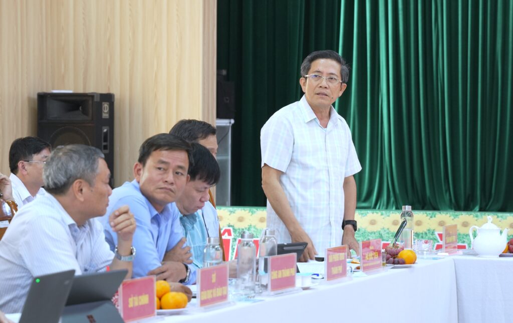 Lam viec voi cac xa nam Da Nang 6 1779416074