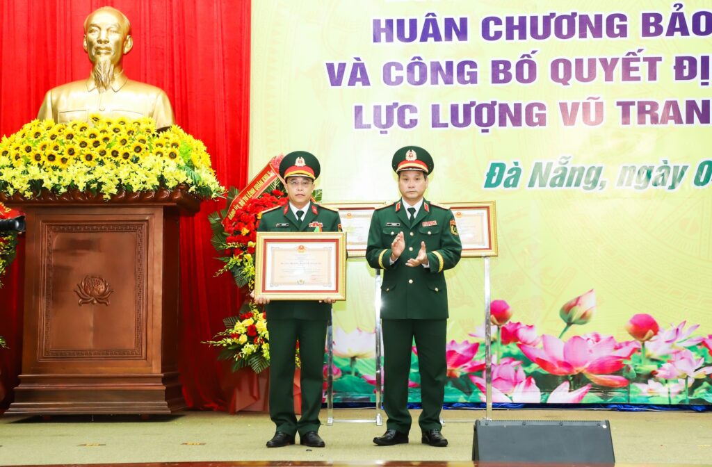 Luc luong vu trang thanh pho nhan quan cong hang nhat 1 1777947725