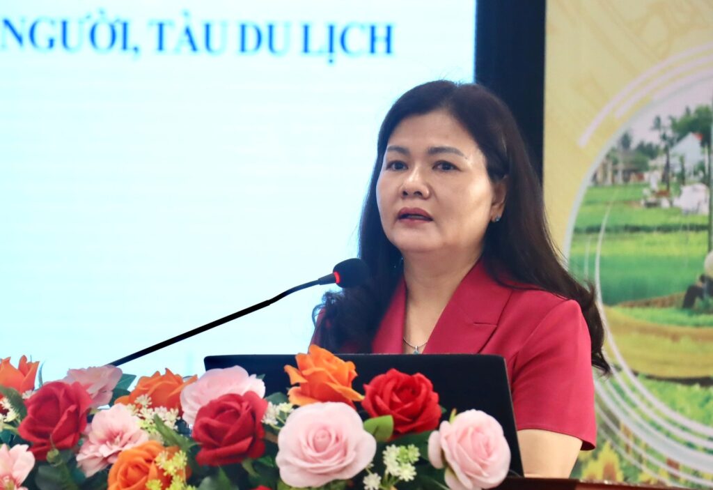 Su dung thiet bi vo tuyen tren tau cho nguoi 1779675643