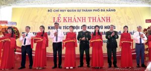 Thanh lap doi du kich Vu Hung_2