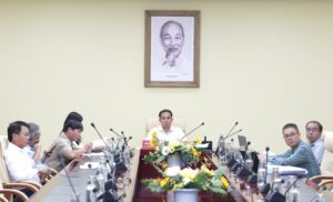 Truong pho thong noi tru lien cap