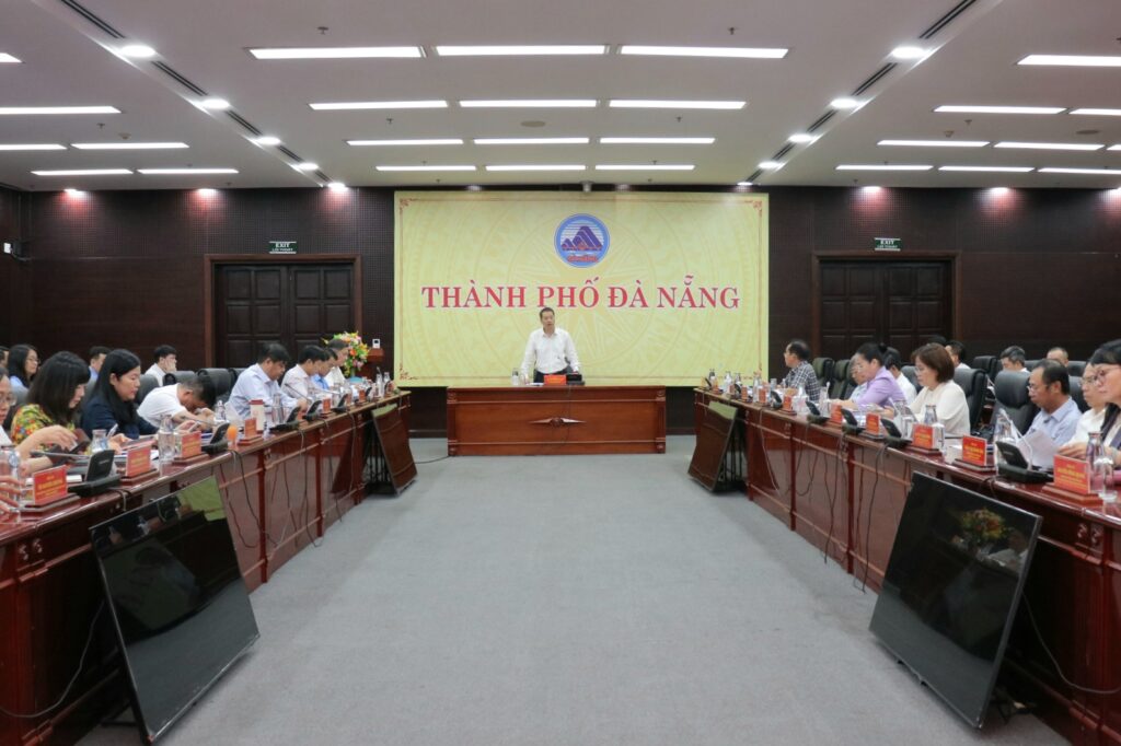 Dang uy thanh pho hop cong tac quy hoach can bo 1 1780367063