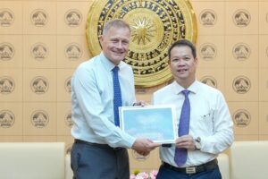 Hop tac Dan Mach tang truong xanh va ben vung