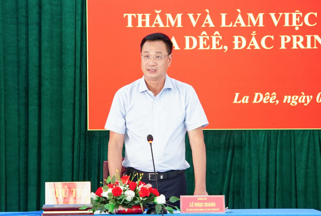 Lam viec cac xa bien gioi phia Tay 2026 1780453997