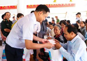 Lam viec cac xa bien gioi phia Tay 2026_6