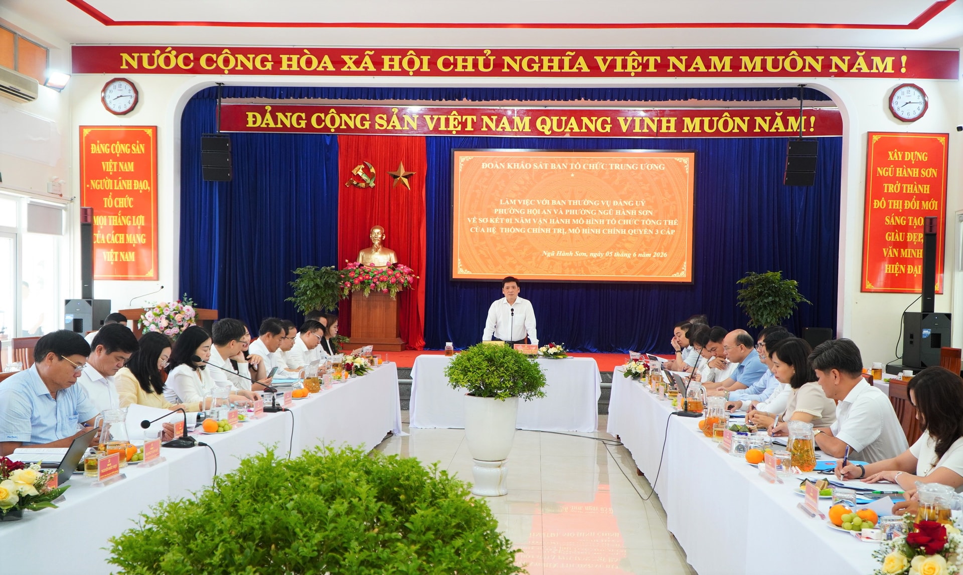 Lam viec voi Ngu Hanh Son Hoi An 4 1780887244
