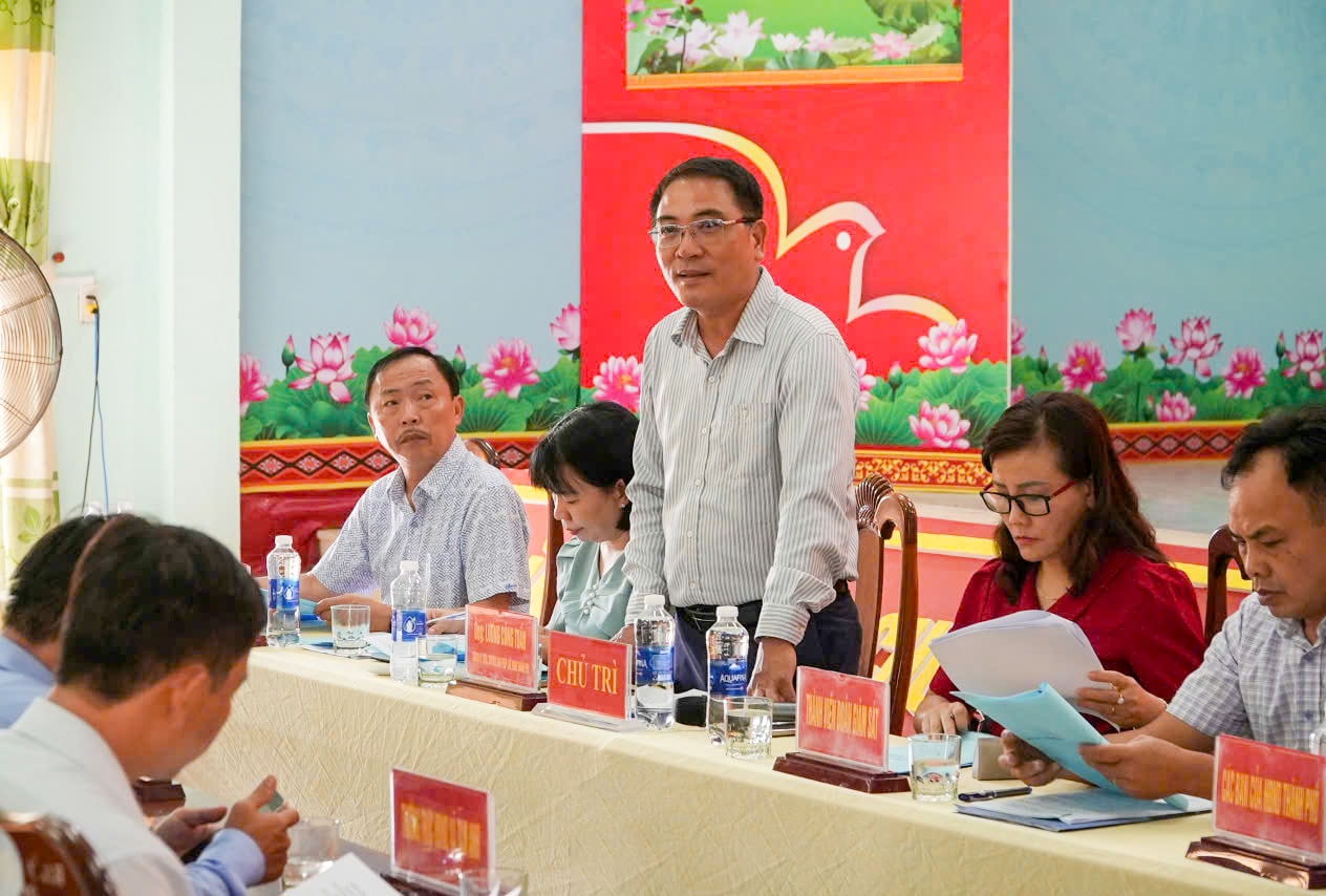 Lam viec voi Tam Xuan 1782354434