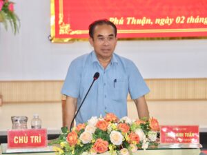 Lam viec voi xa Phu Thuan_2