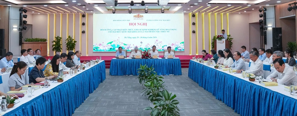 Nang cao ky nang cho dai bieu dong bao dan toc 2 1782788083
