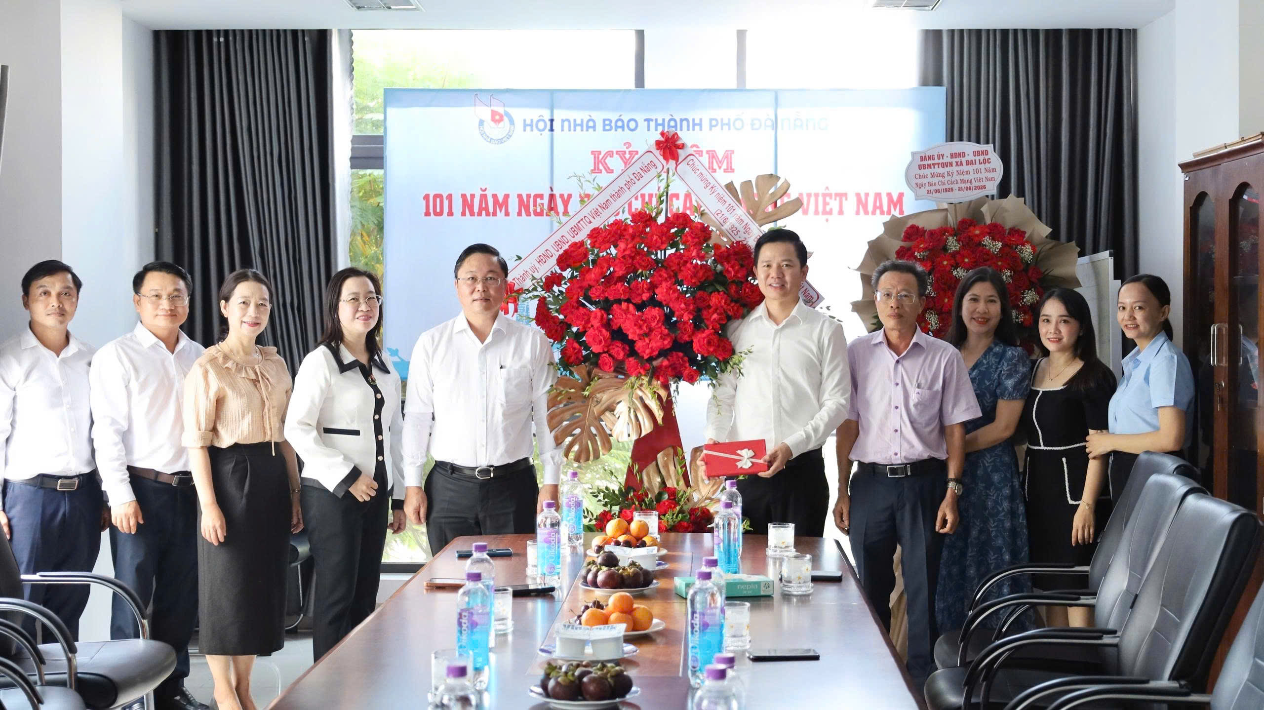 Ngay bao chi VN 2026 2 1781751917