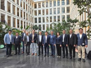 Tham Ha Lan va Lien Bang Nga_1