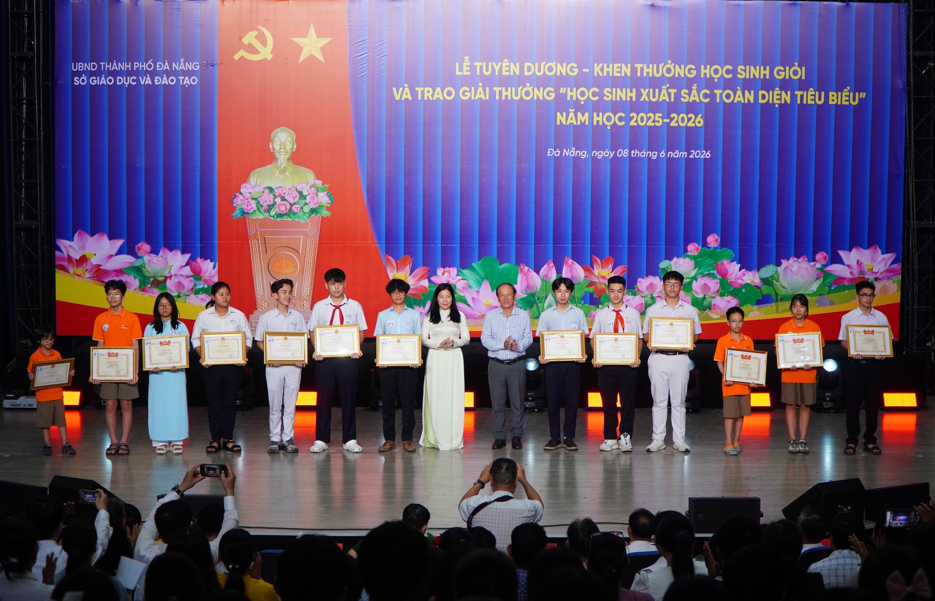To chuc le tuyen duong khen thuong HSG 2026 1 1780970376