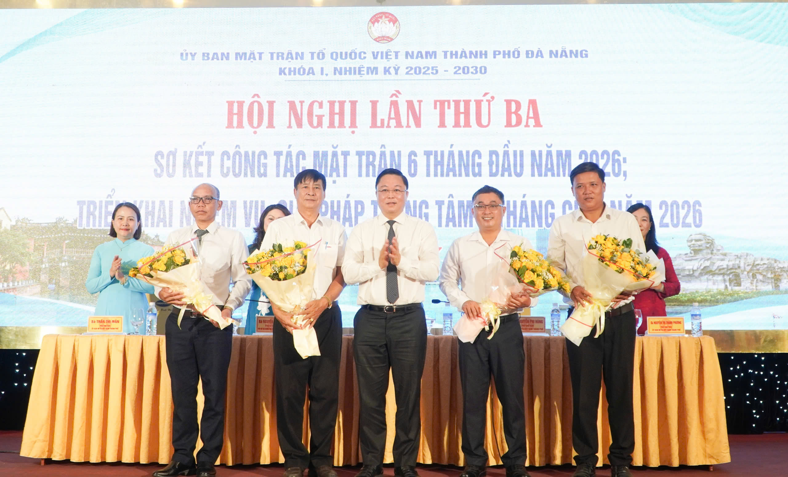 Ba Thu Lan giu chuc PCT UBMTTQVN 1 1783390460