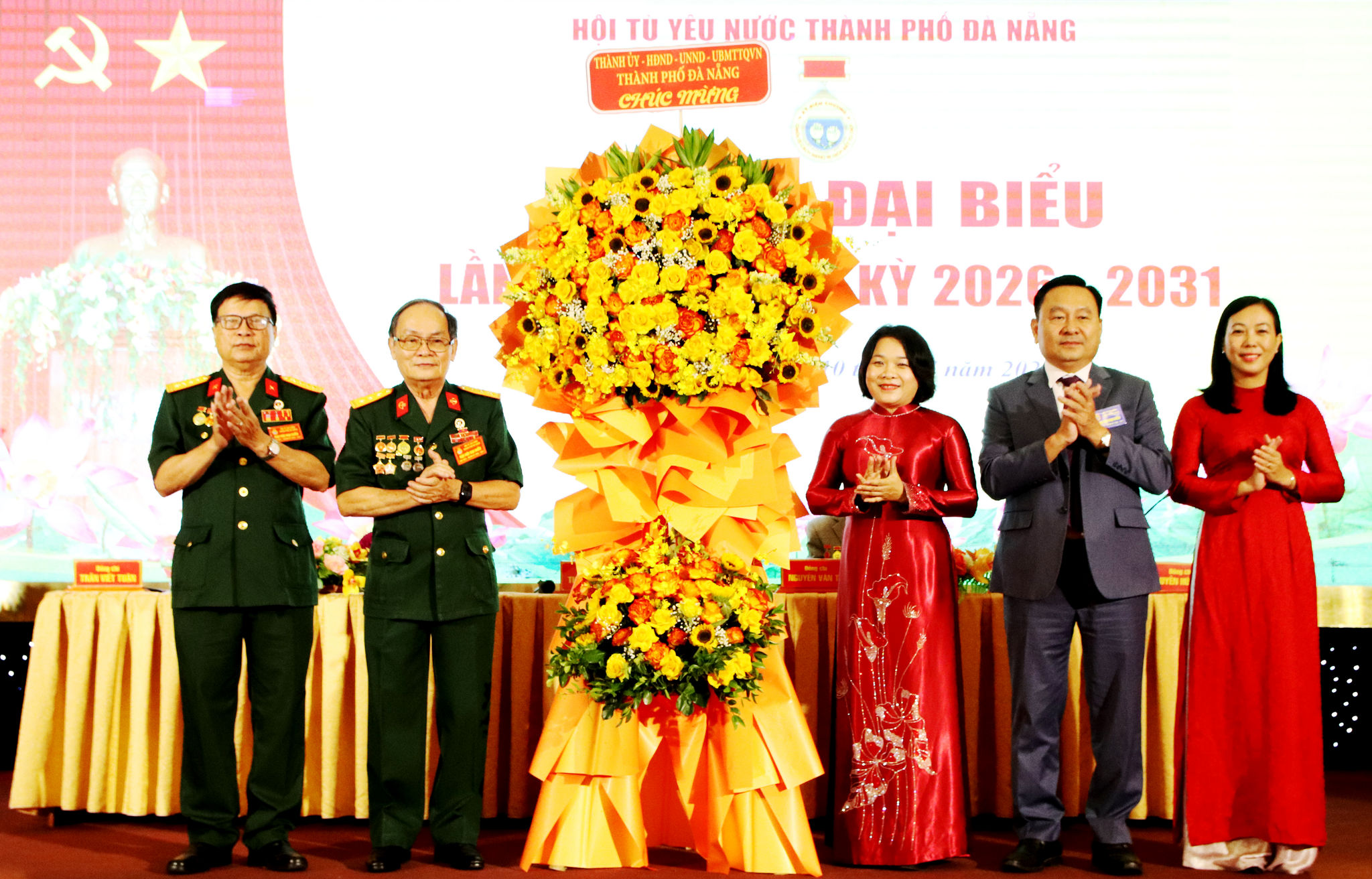 Chu tich hoi tu yeu nuoc 1 1783912065