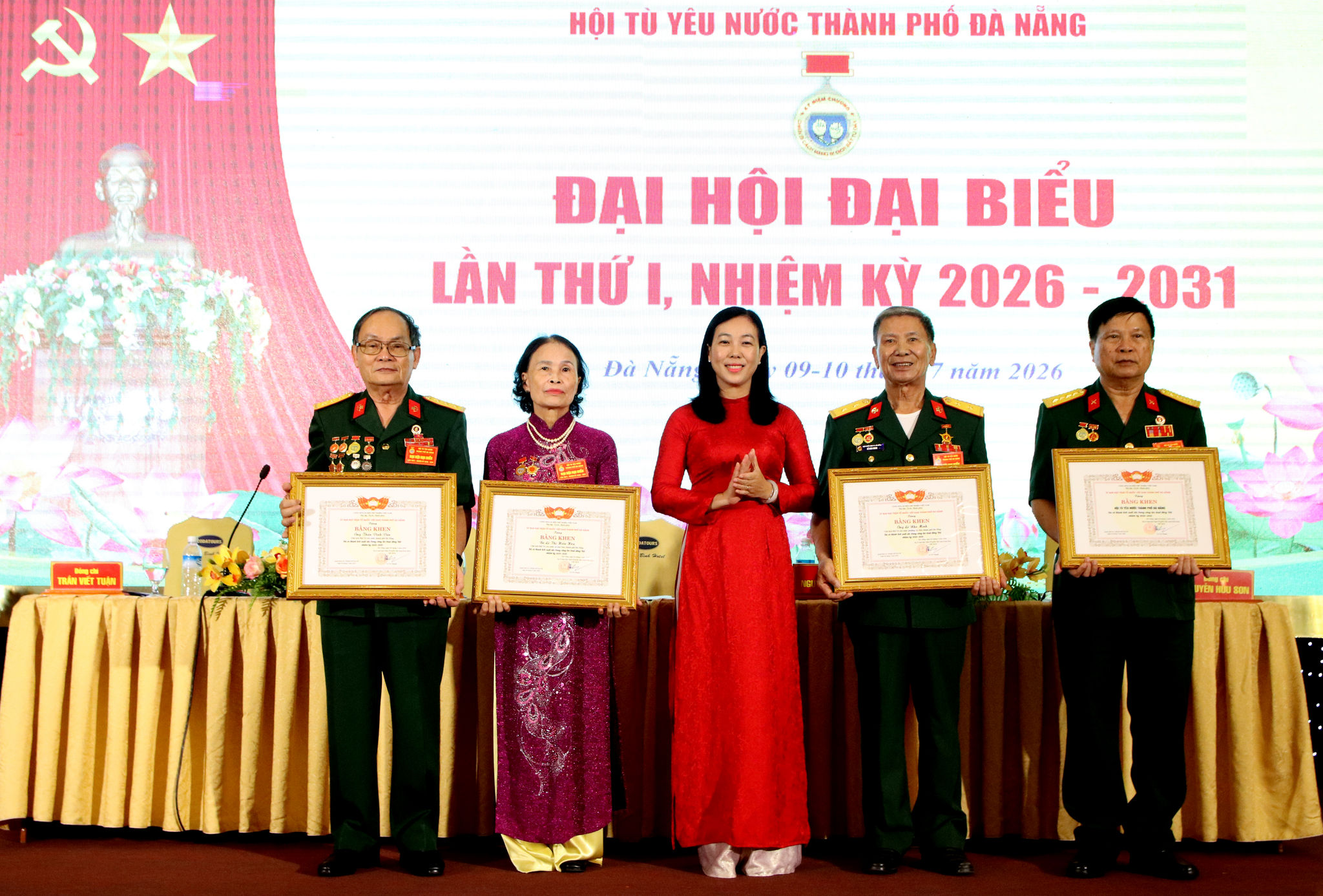 Chu tich hoi tu yeu nuoc 2 1783912060