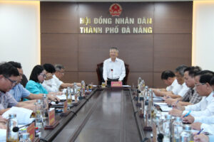 Duong noi Nam Tay Giang