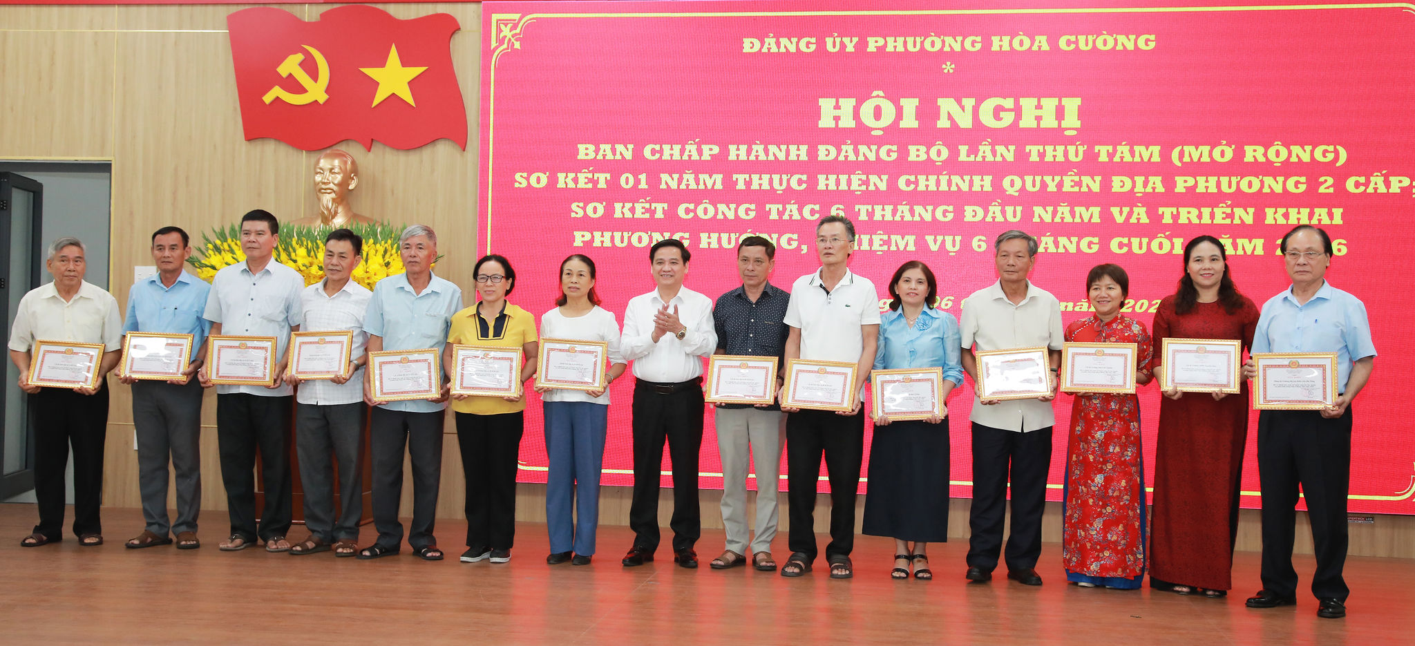 Hoa cuong tong ket 1 nam van hanh chinh quyen 2 cap 2 1783390142